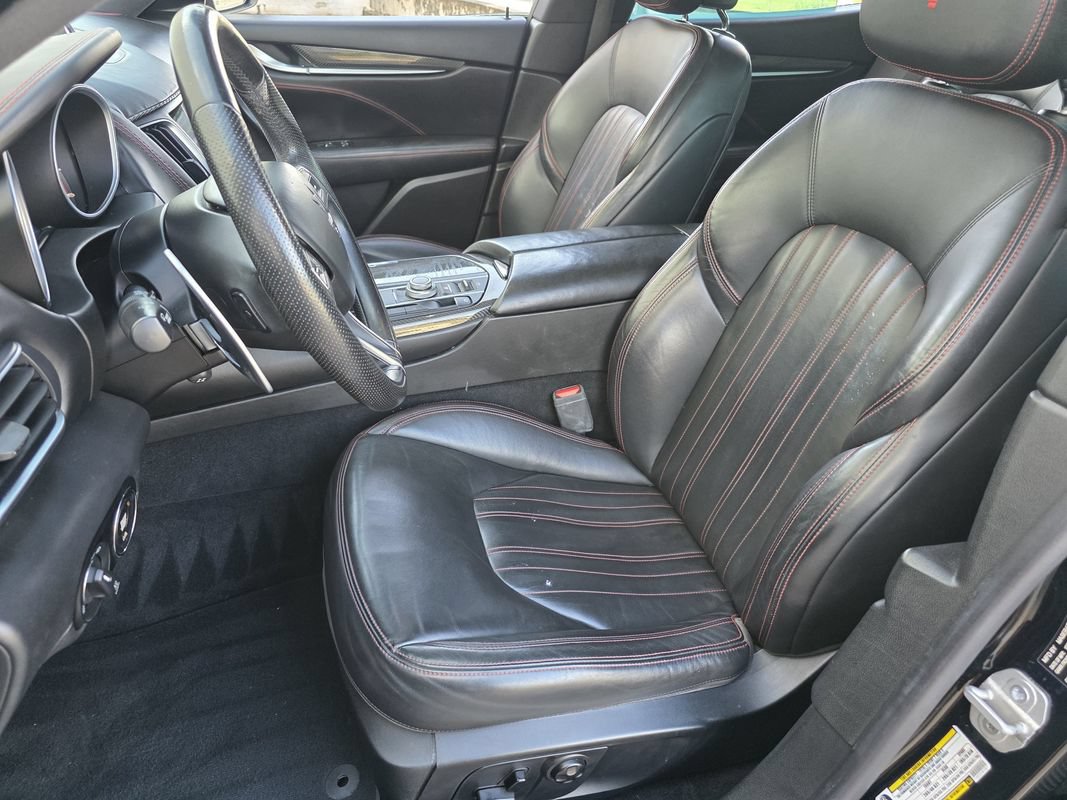 Used 2017 Maserati Levante S AWD/4WD image 9