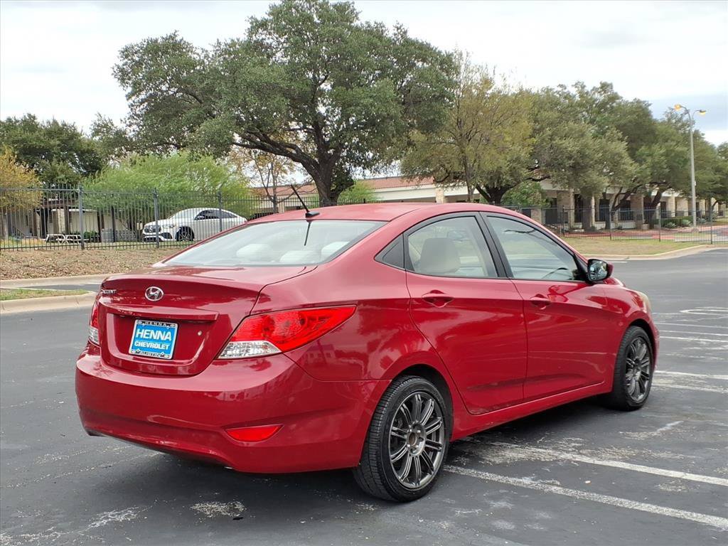 Used 2012 Hyundai Accent GLS w/ Comfort Pkg 2 FWD image 6