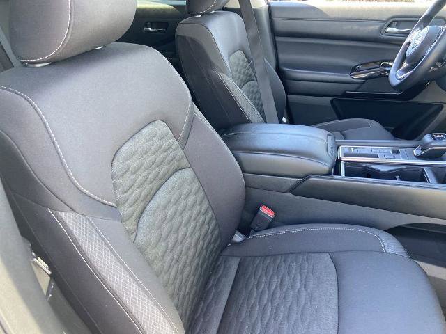 Used 2022 Nissan Pathfinder S image 23