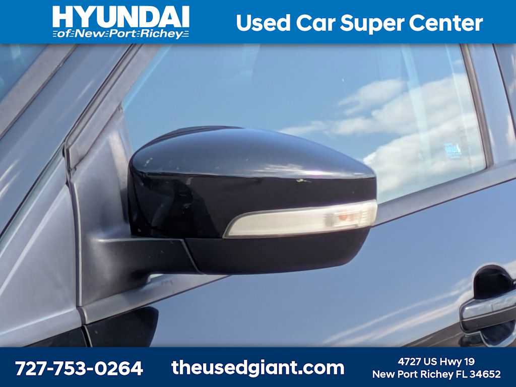Used 2014 Ford Focus SE FWD image 11