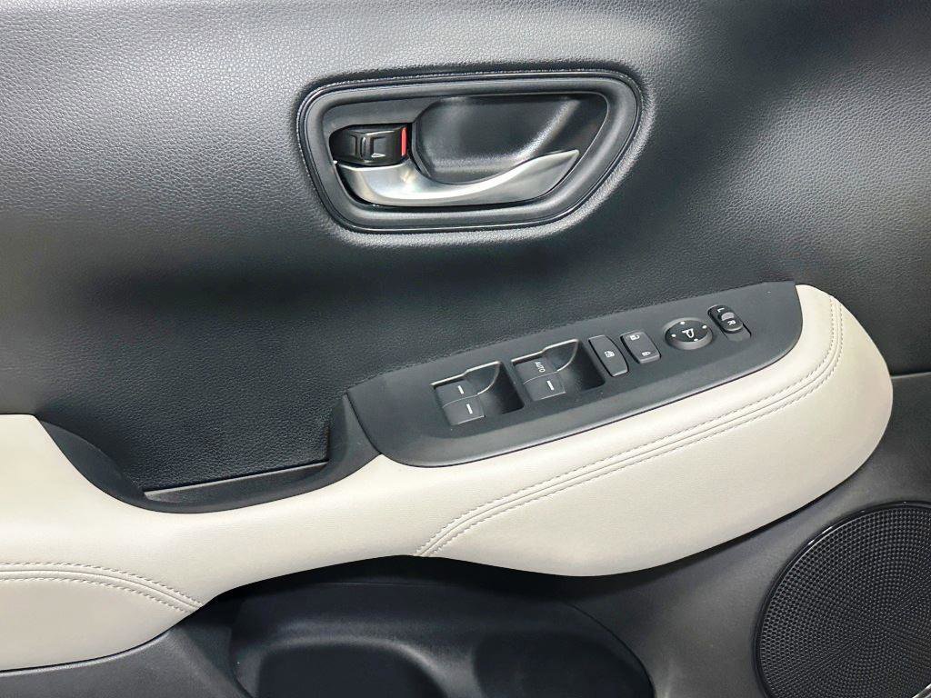 New 2026 Honda HR-V LX image 12