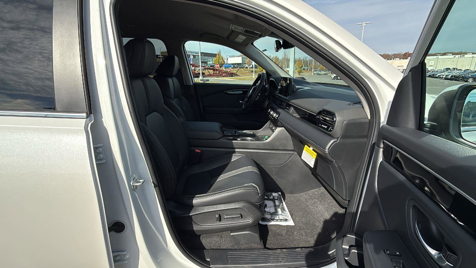 New 2025 Honda Pilot EX-L image 18