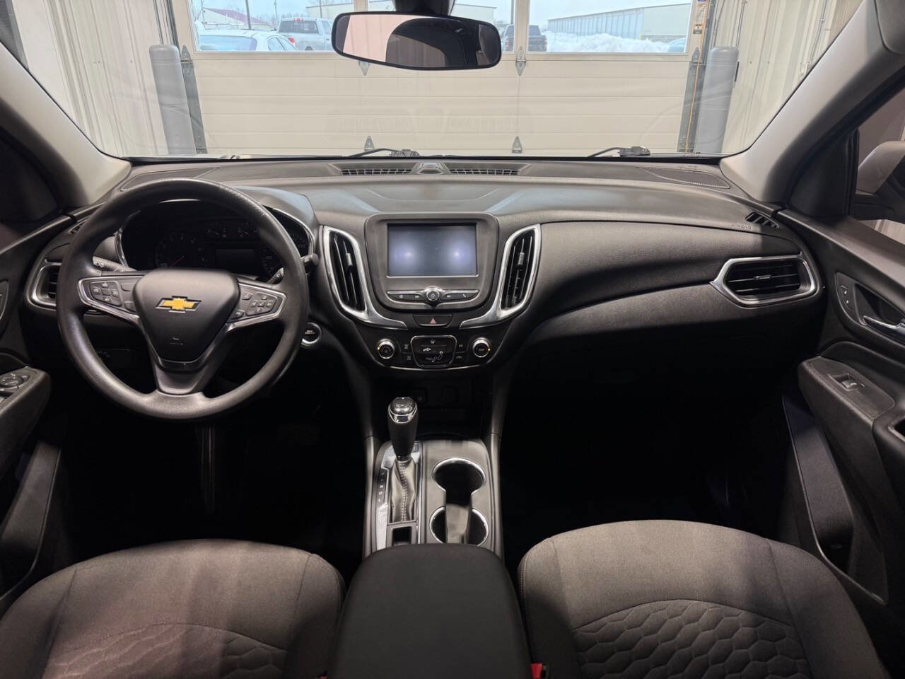 Used 2018 Chevrolet Equinox LT image 17