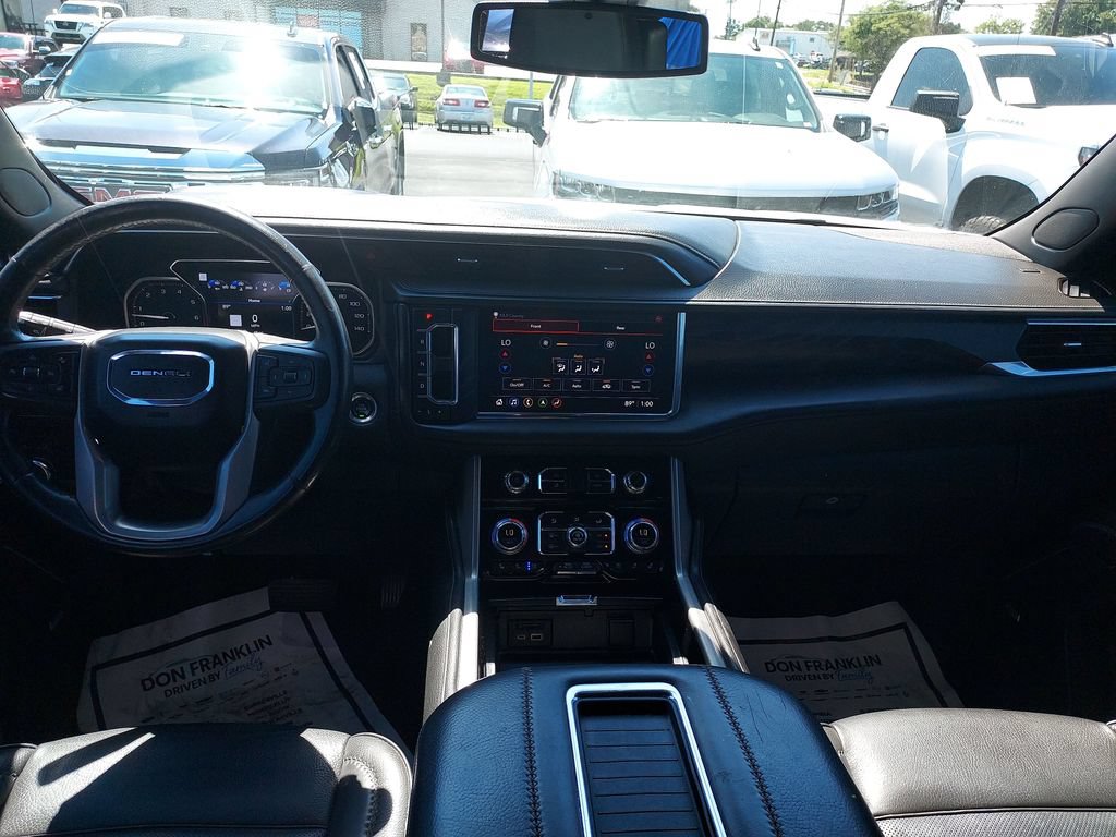 Used 2021 GMC Yukon XL Denali AWD/4WD image 15