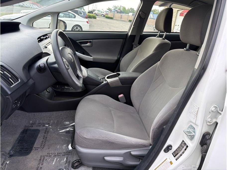 Used 2015 Toyota Prius Two FWD image 10