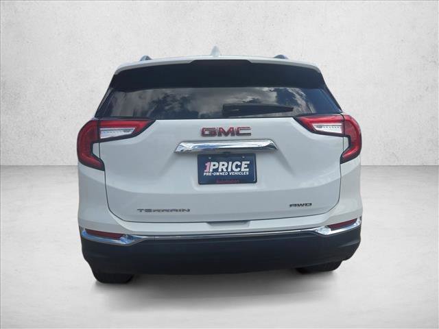 Used 2024 GMC Terrain SLT image 22