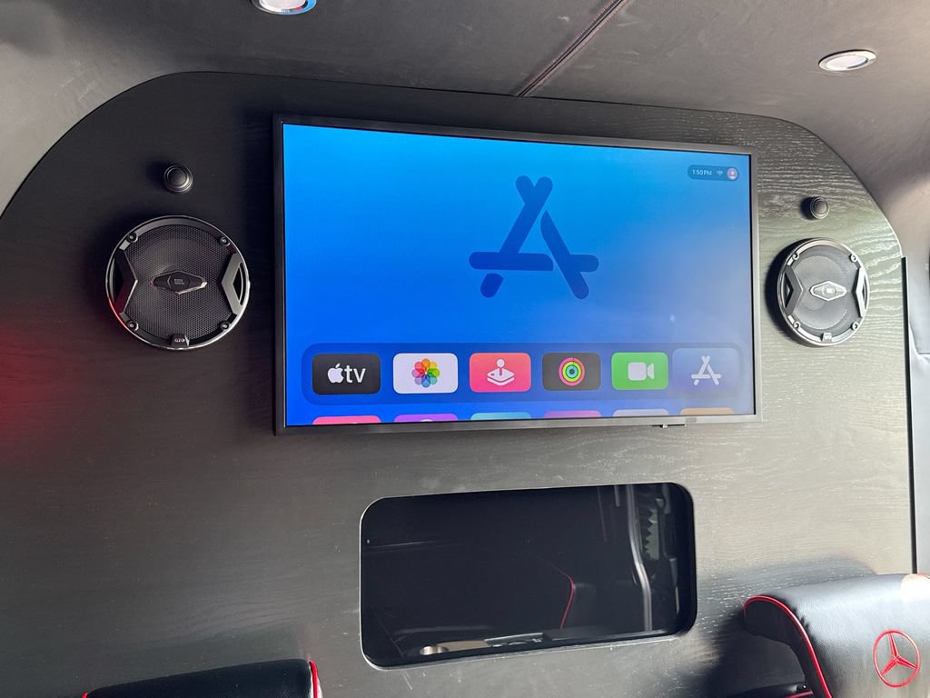 Used 2022 Mercedes-Benz Sprinter 2500 image 27