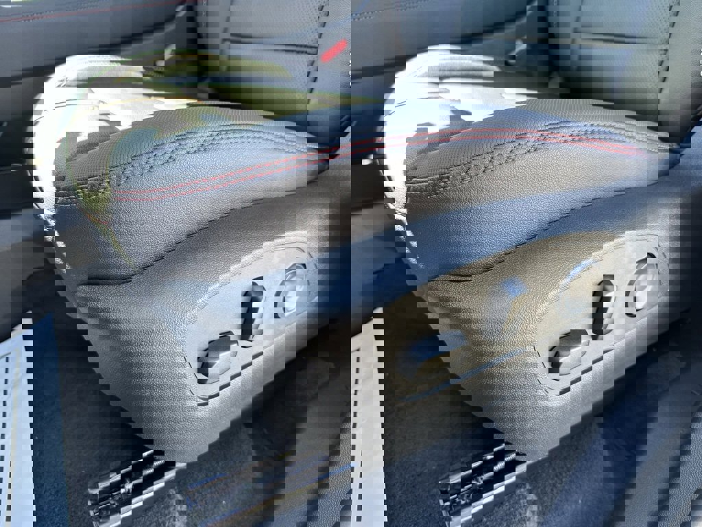 New 2026 Chevrolet Traverse RS image 26