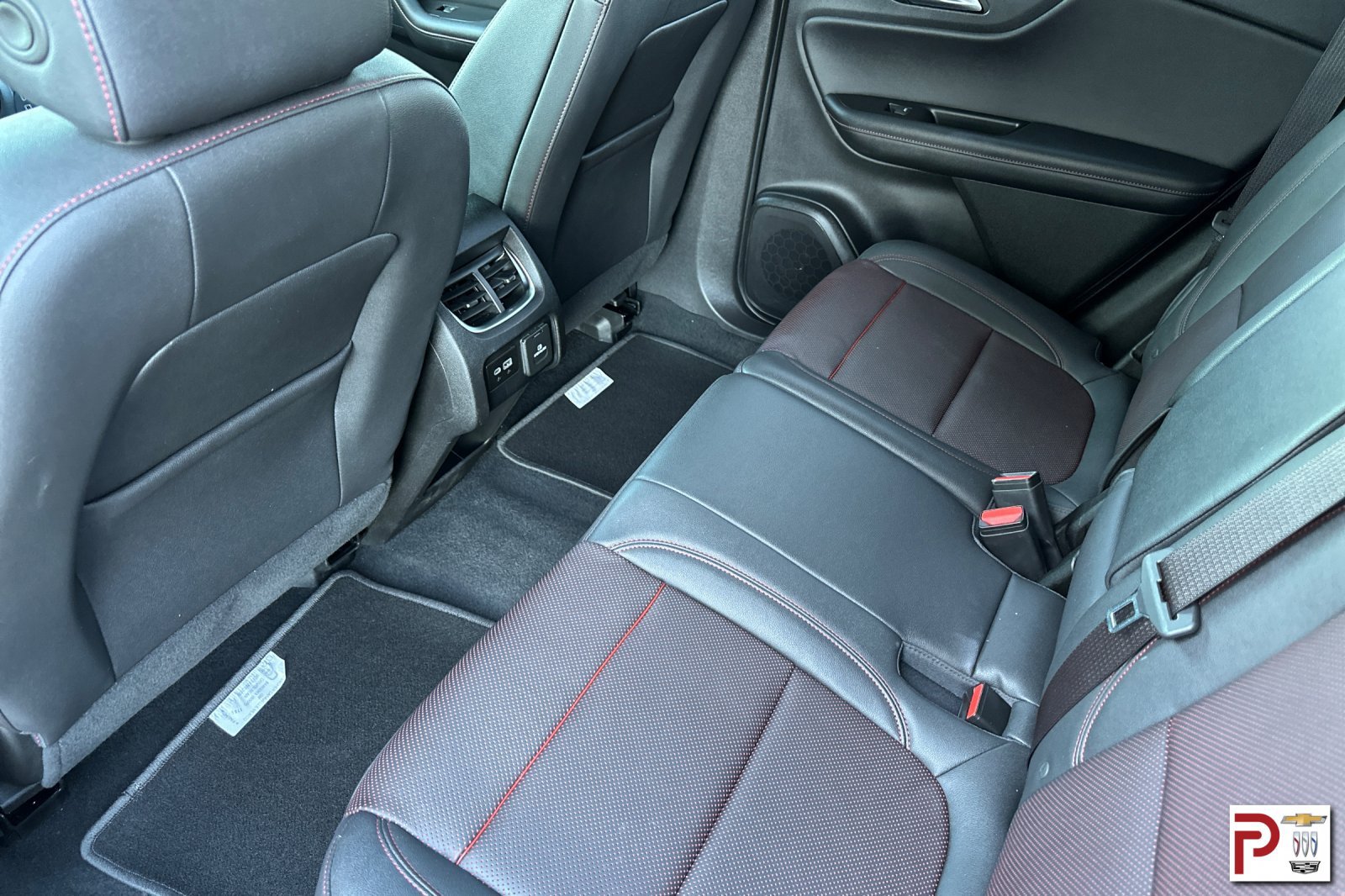 Certified 2025 Chevrolet Blazer RS AWD/4WD image 13