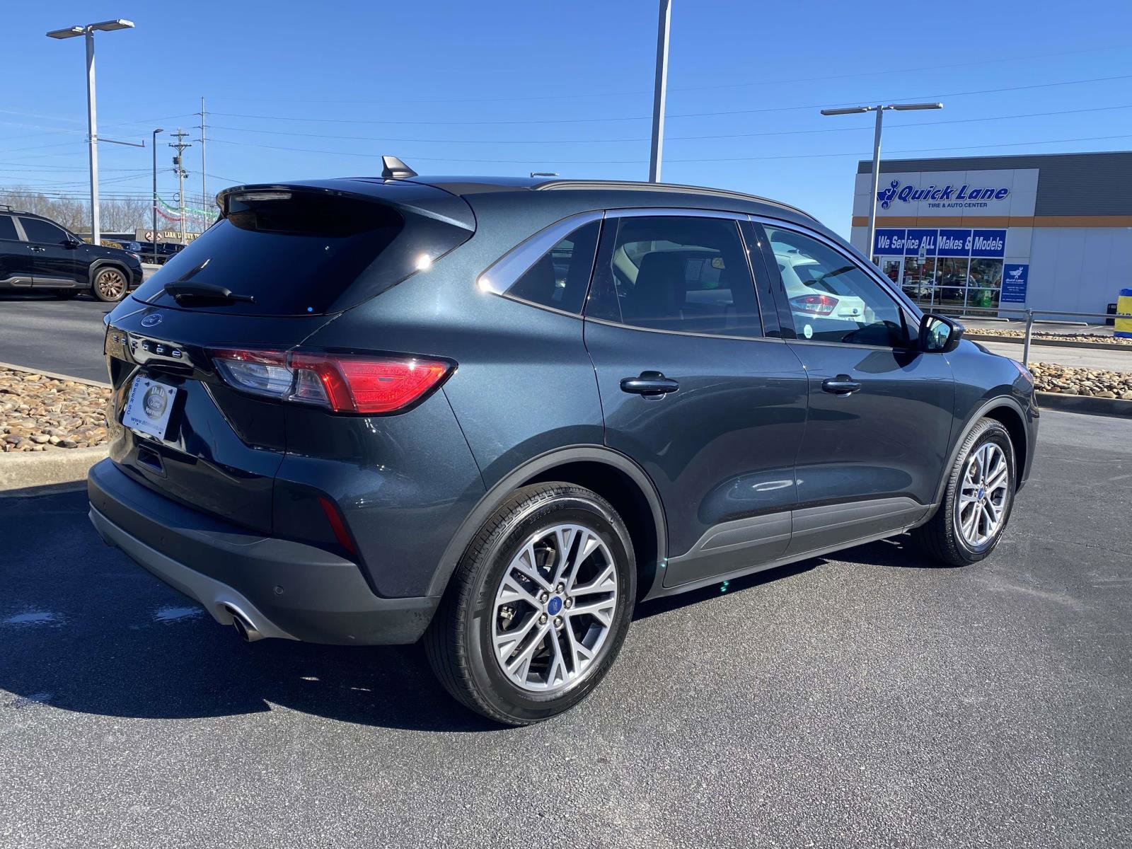 Used 2022 Ford Escape SEL FWD image 6