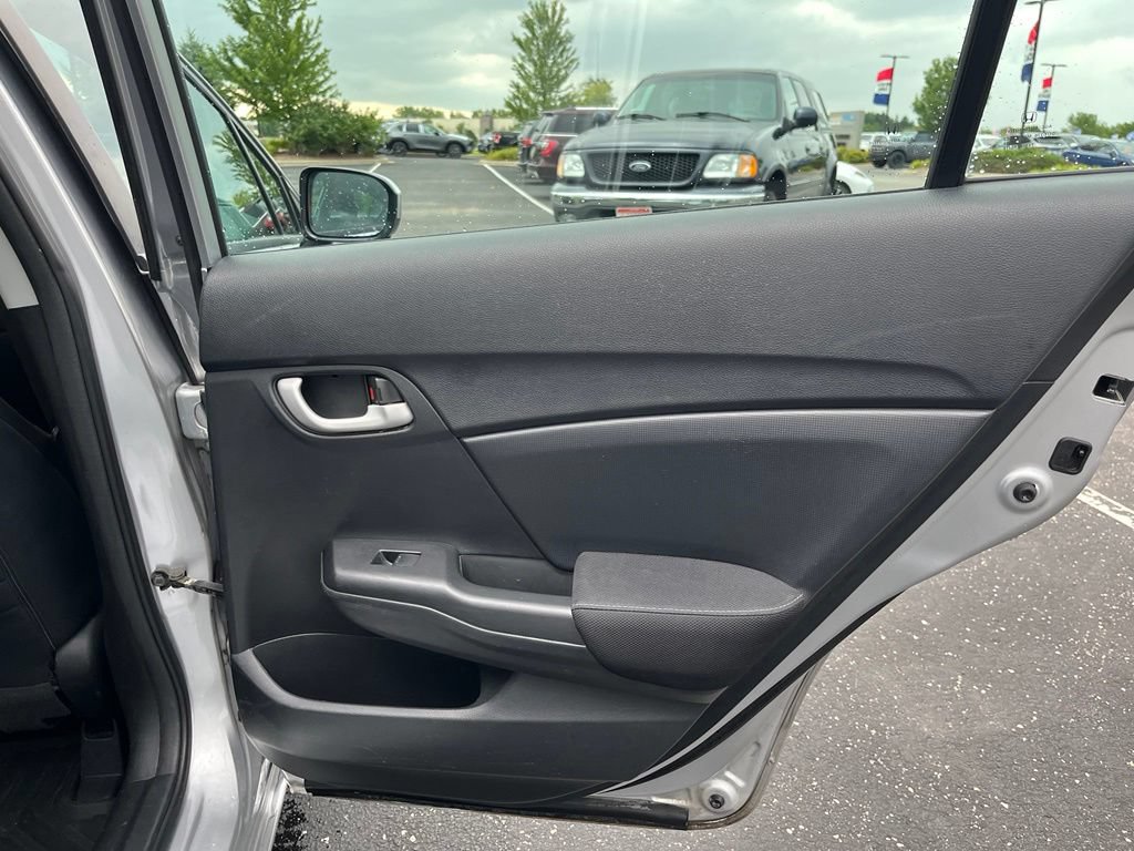 Used 2015 Honda Civic SE image 25