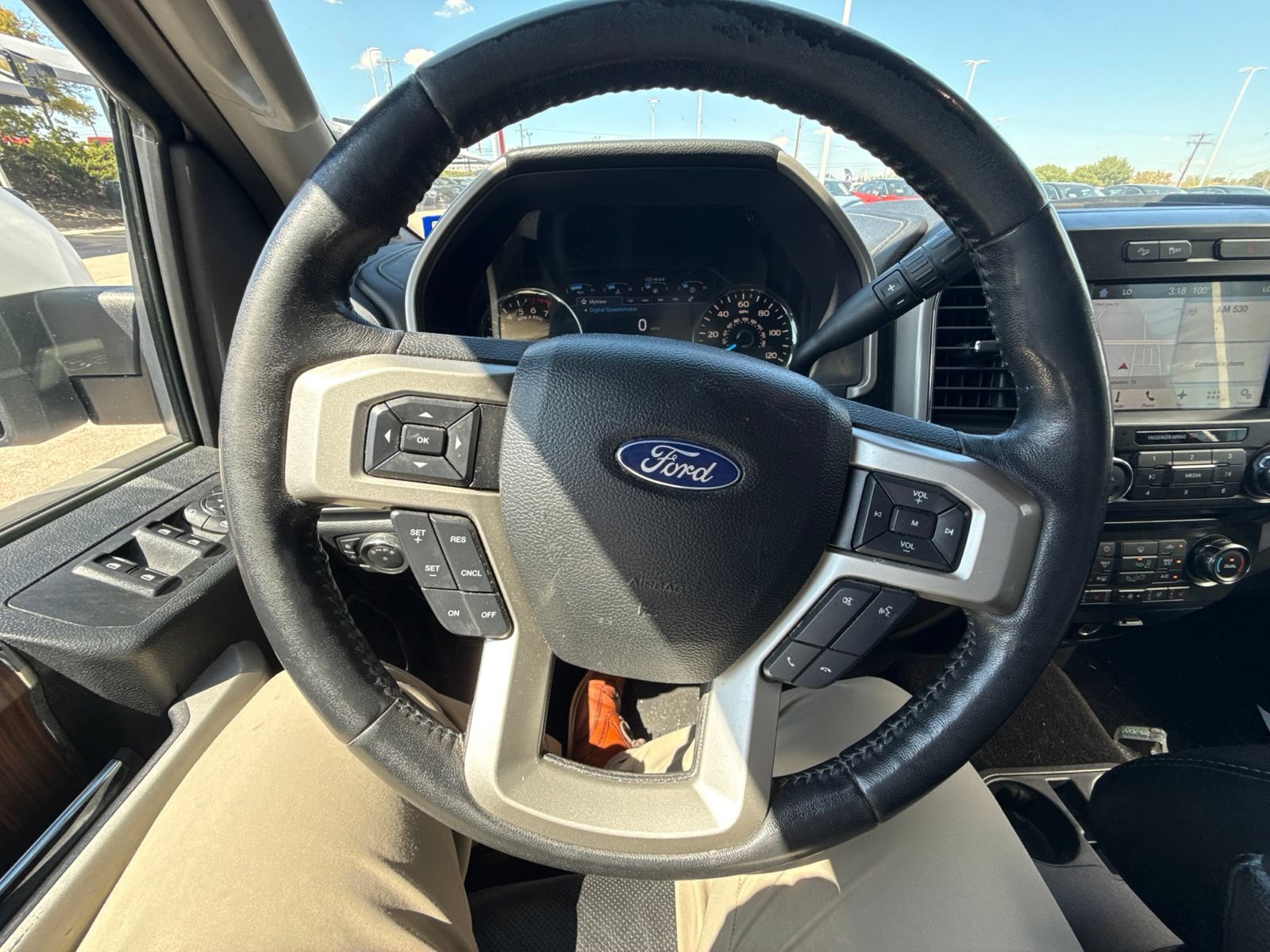 Used 2017 Ford F150 Lariat w/ Equipment Group 501A Mid AWD/4WD image 9