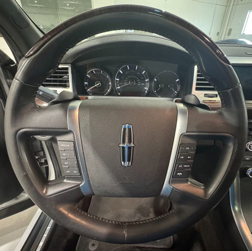 Used 2012 Lincoln MKS AWD image 13