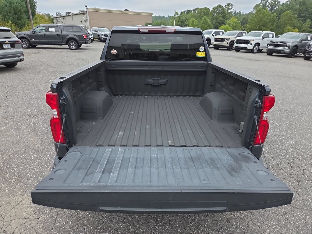 Certified 2021 Chevrolet Silverado 1500 Custom w/ LPO, Dark Essentials Package AWD/4WD image 25