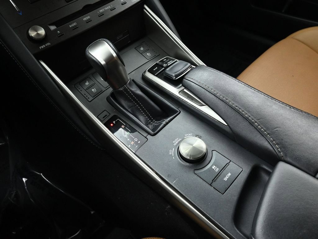 Used 2019 Lexus IS 300 300 w/ Navigation Package image 32