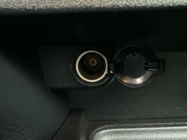 Used 2016 Toyota RAV4 Limited image 38