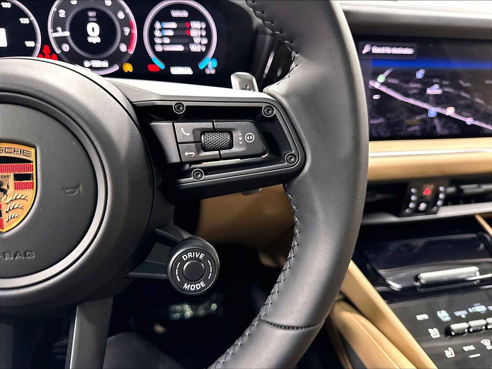 Used 2026 Porsche Cayenne Coupe AWD/4WD image 22