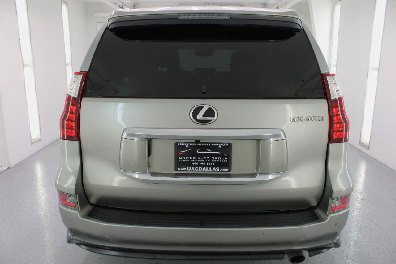 Used 2022 Lexus GX 460 Premium w/ Accessory Package AWD/4WD image 8