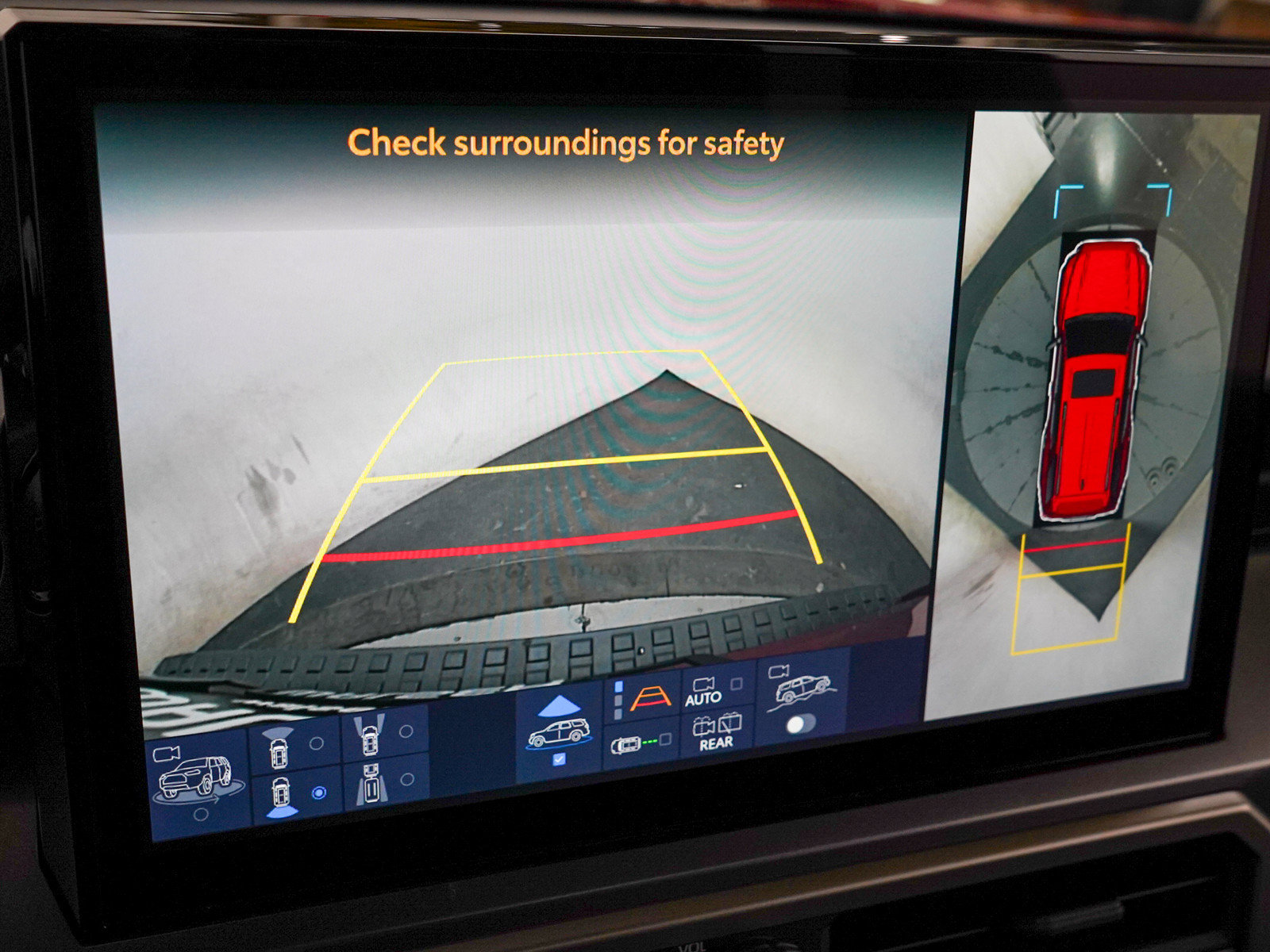 Used 2025 Toyota 4Runner TRD Off-Road Premium AWD/4WD image 22