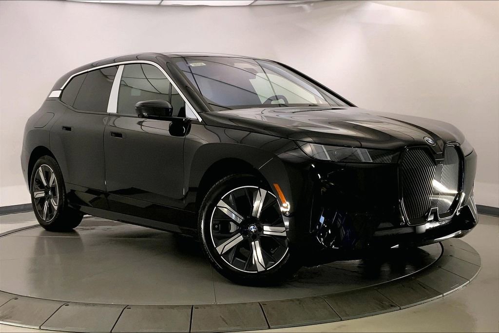 New 2026 BMW iX xDrive45 image 10