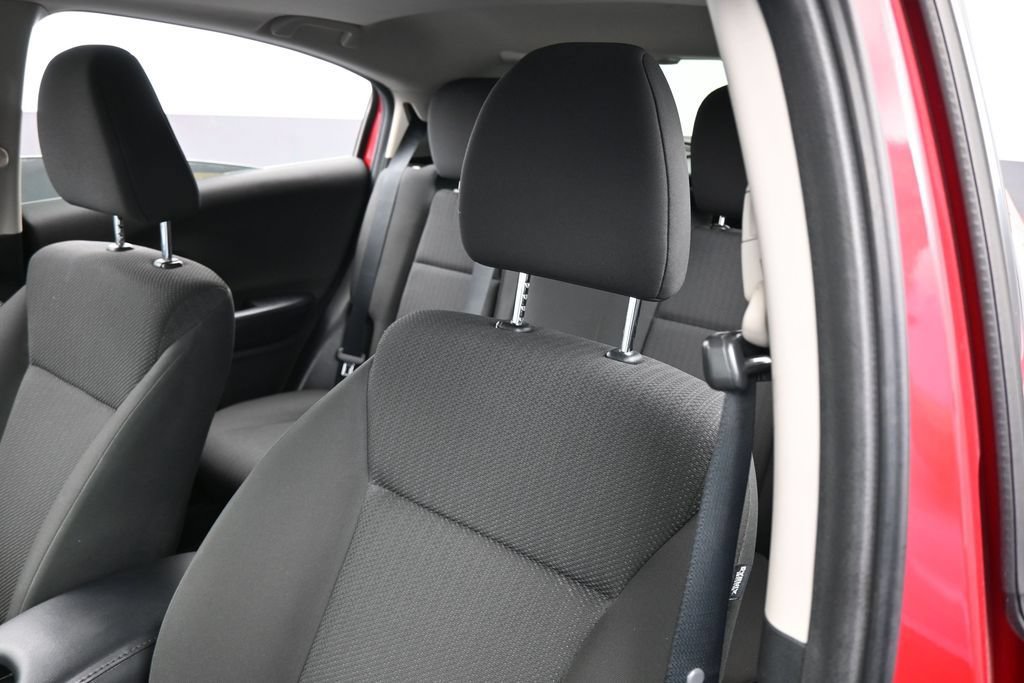 Used 2016 Honda HR-V EX image 17