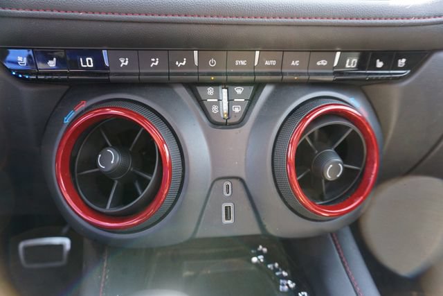 Certified 2024 Chevrolet Blazer RS w/ Enhanced Convenience Package AWD/4WD image 17
