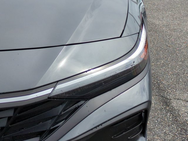 New 2026 Hyundai Elantra Sport FWD image 10