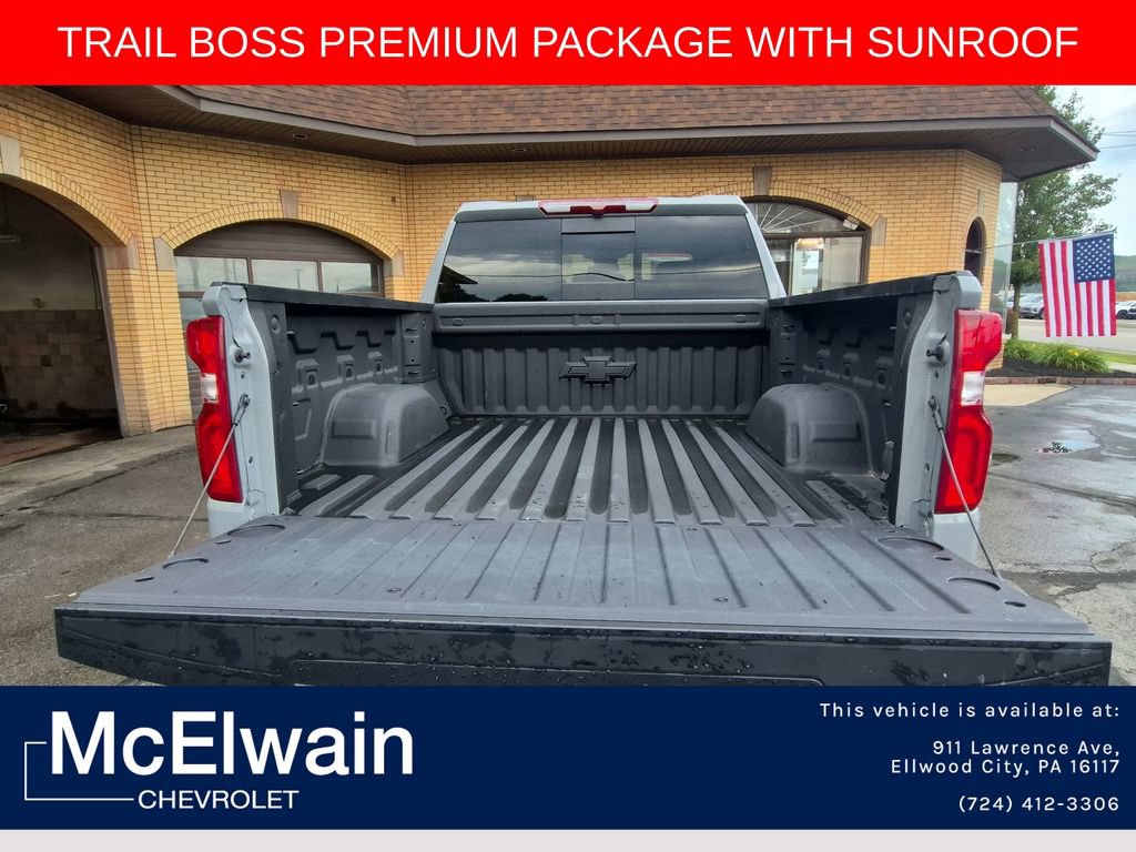 Used 2024 Chevrolet Silverado 1500 LT Trail Boss w/ LT Trail Boss Premium Package AWD/4WD image 31