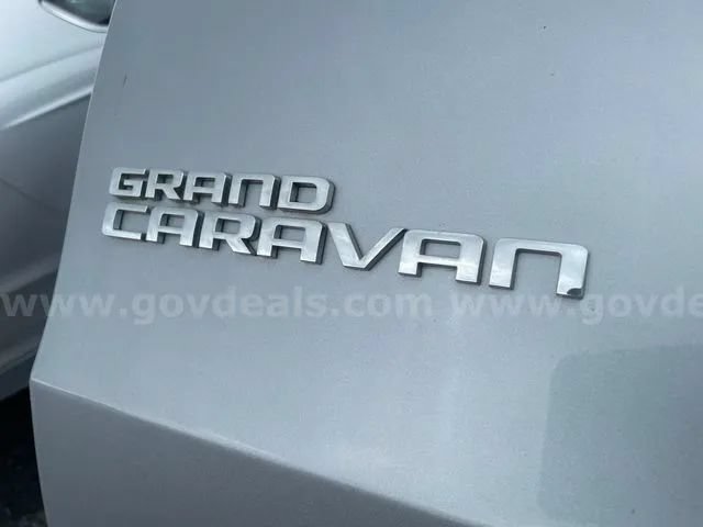 Used 2016 Dodge Grand Caravan SE w/ Quick Order Package 29E SE FWD image 18