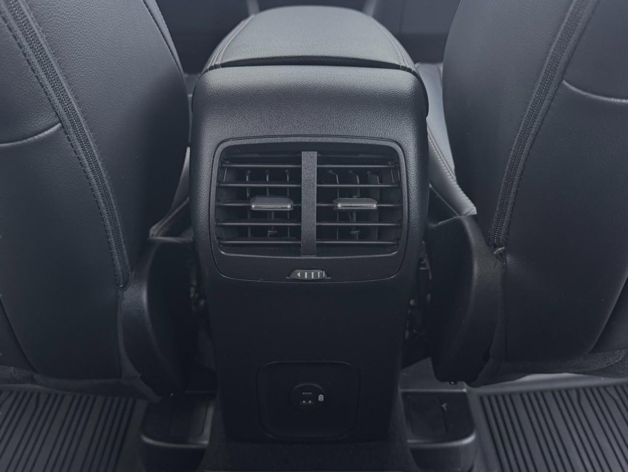 Used 2021 Ford Escape SEL w/ Technology Package AWD/4WD image 29