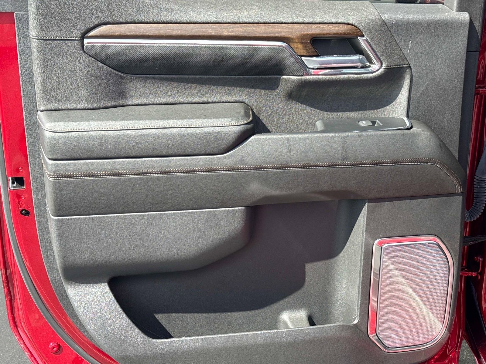 Used 2024 Chevrolet Silverado 1500 High Country w/ Technology Package image 11