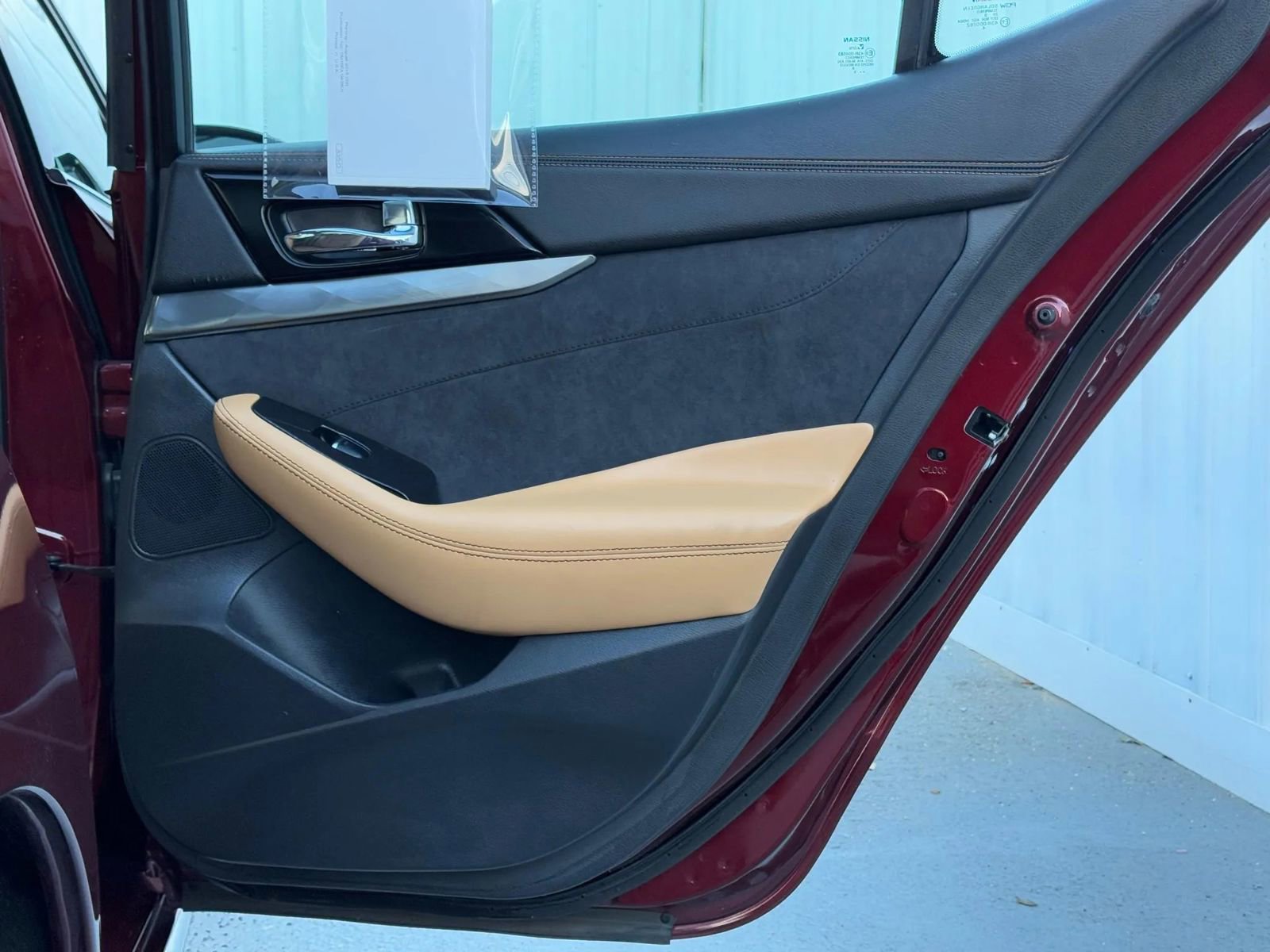 Used 2016 Nissan Maxima SR image 16