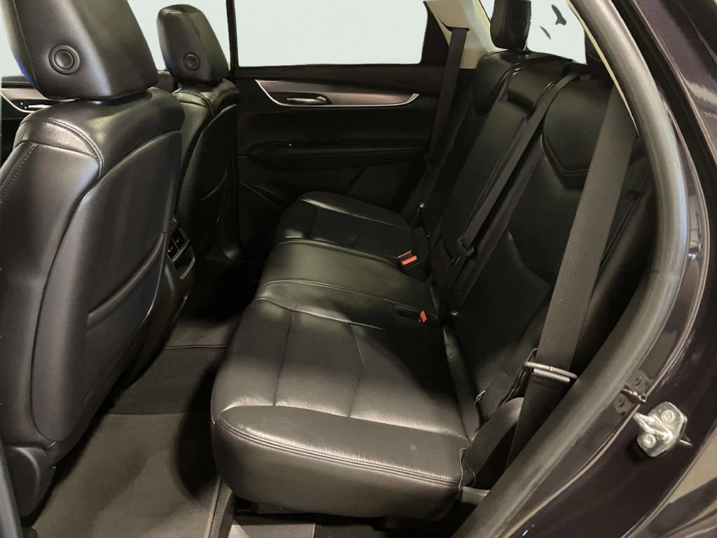 Used 2018 Cadillac XT5 Luxury image 20