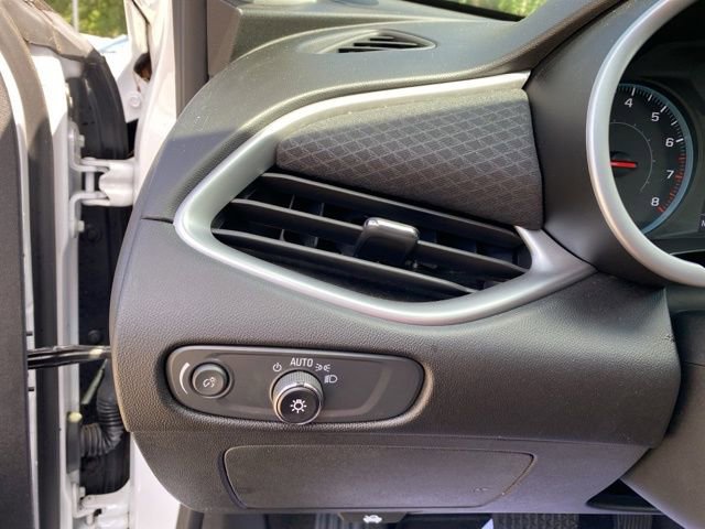 Used 2024 Chevrolet Malibu RS image 24