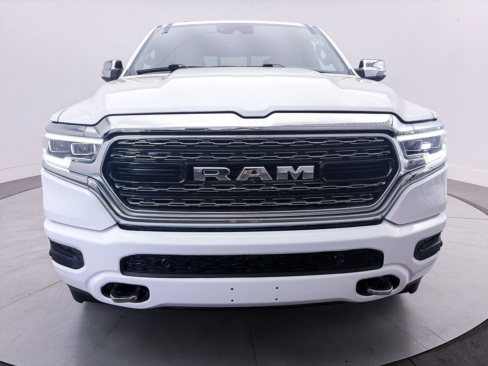 Used 2023 RAM 1500 Limited AWD/4WD image 12