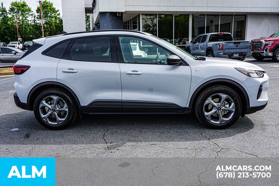 Used 2026 Ford Escape ST-Line FWD image 9