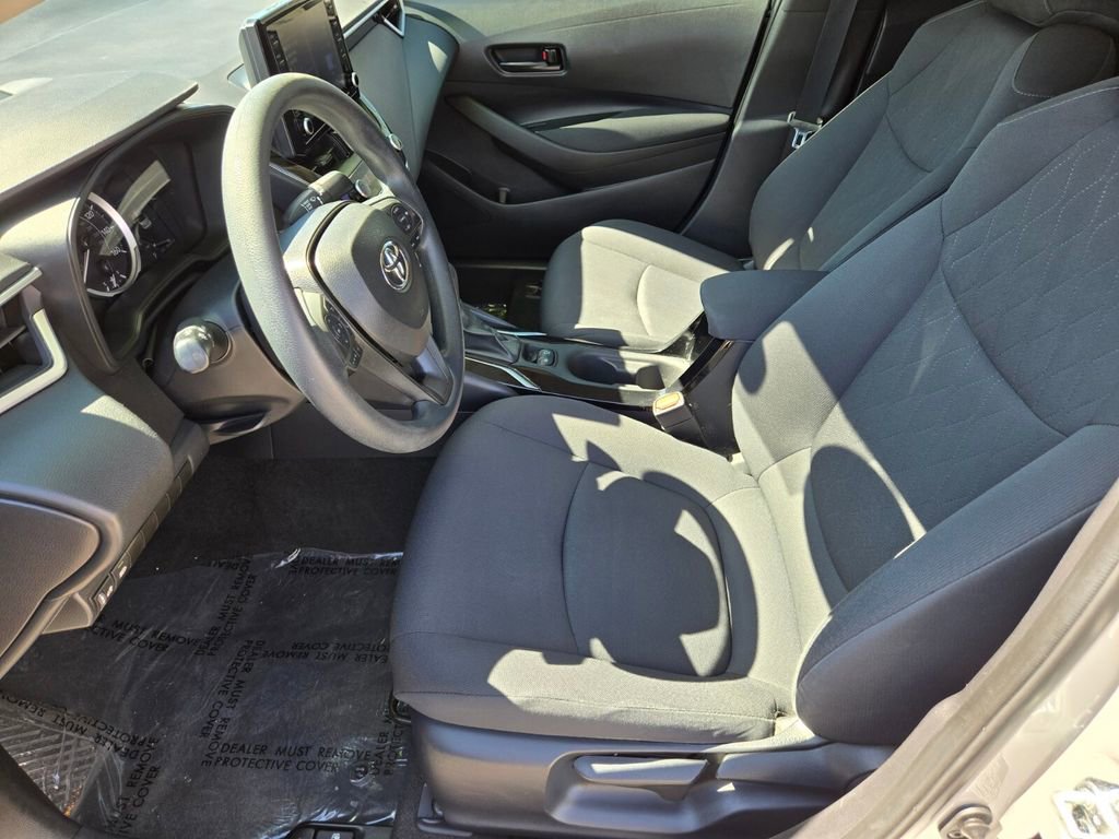 Used 2022 Toyota Corolla LE FWD image 11