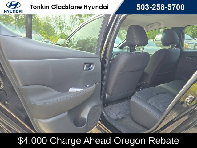 Used 2025 Nissan Leaf S FWD image 15