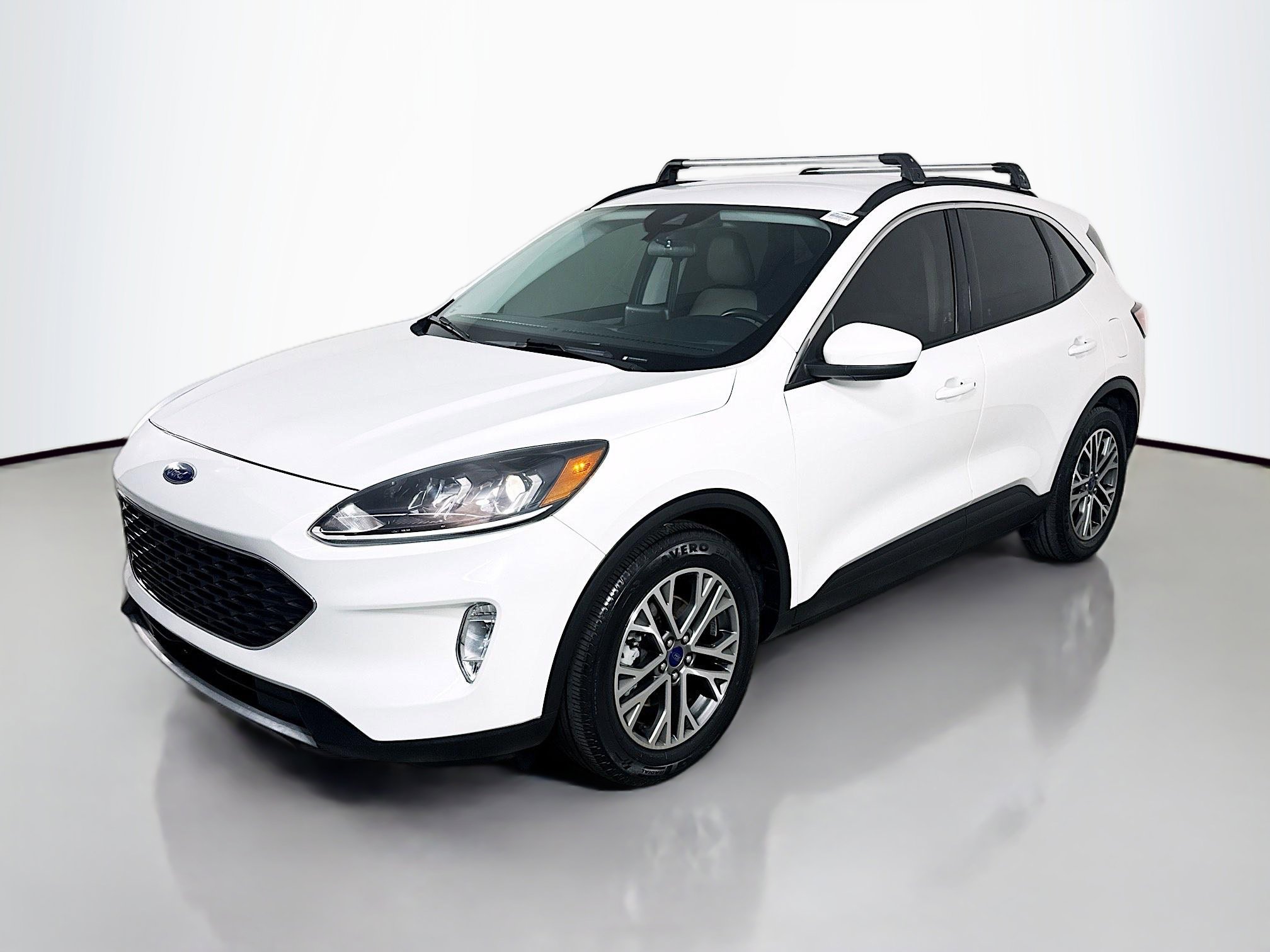 Used 2021 Ford Escape SEL w/ Technology Package FWD image 4