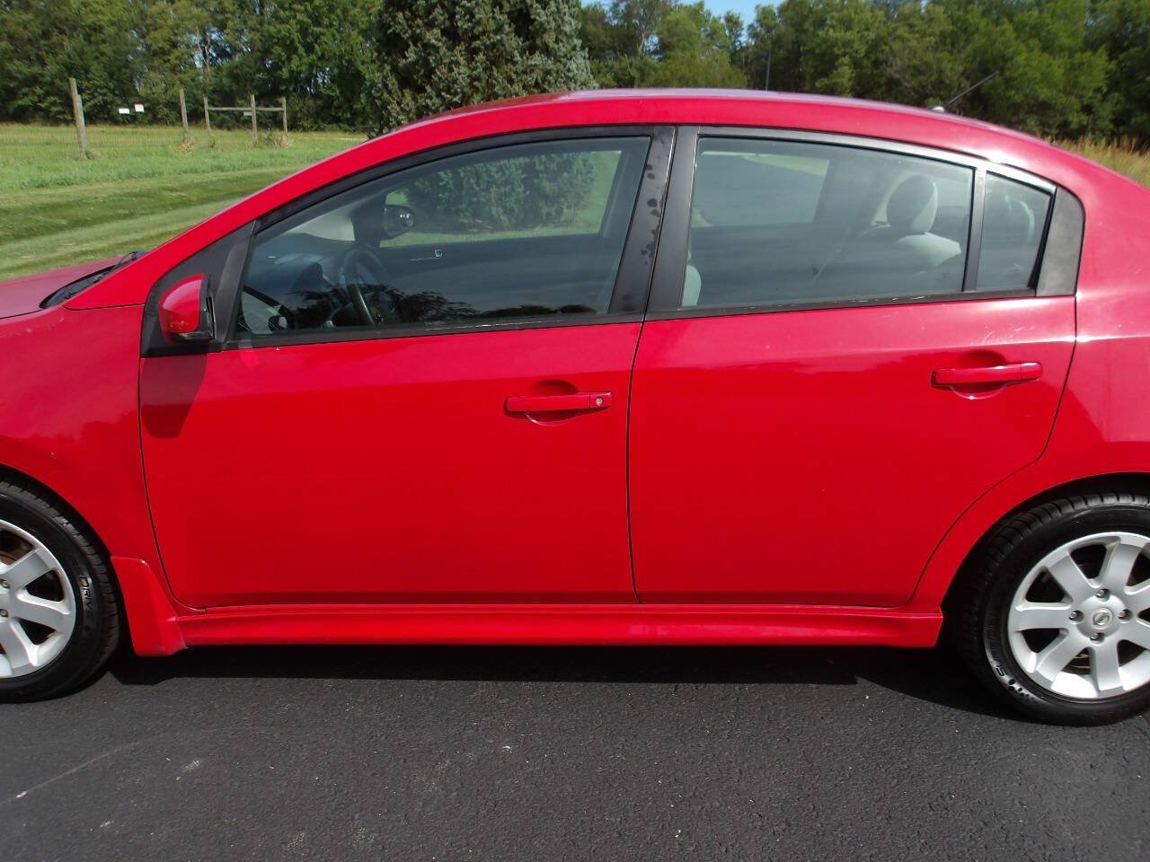 Used 2012 Nissan Sentra 2.0 SR FWD image 29