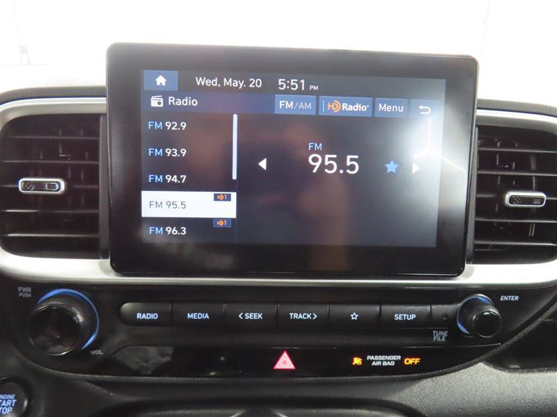 Used 2025 Hyundai Venue SEL FWD image 23