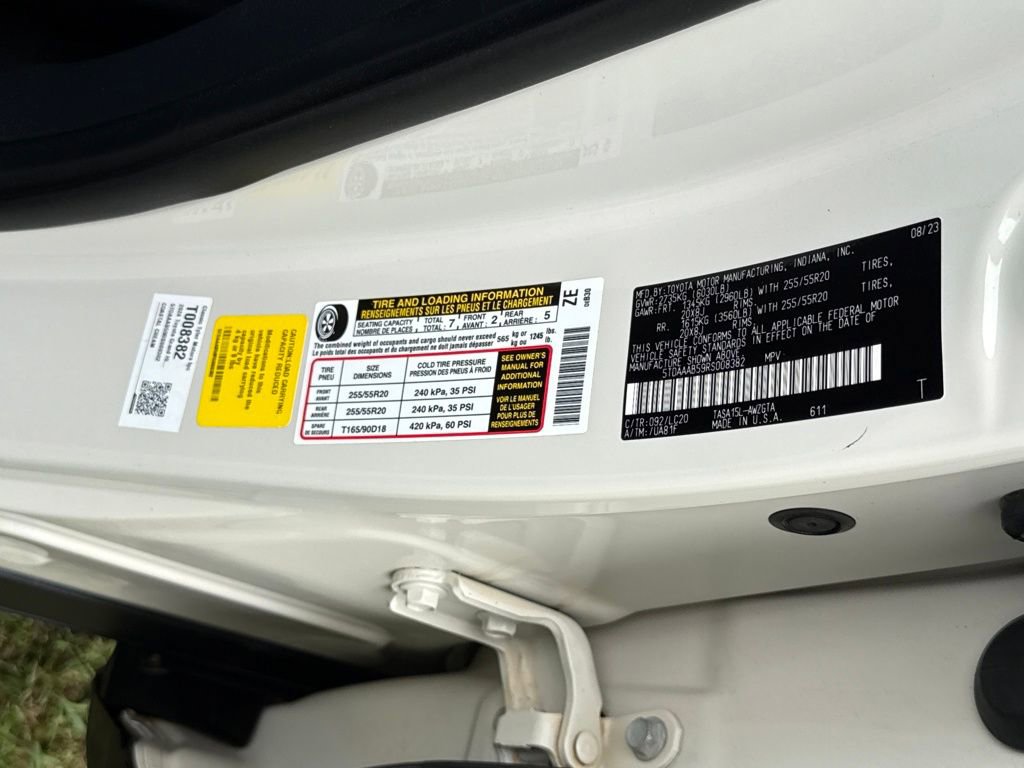 Used 2024 Toyota Grand Highlander Limited image 57