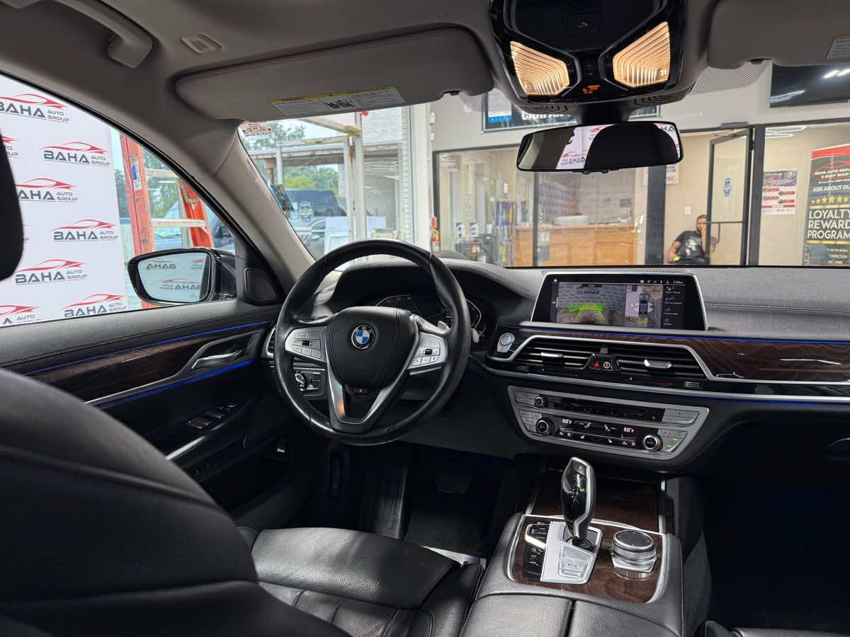 Used 2020 BMW 740i xDrive w/ Cold Weather Package AWD/4WD image 23