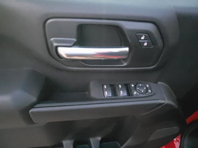 Used 2025 Chevrolet Silverado 2500 Custom w/ Custom Value Package image 11