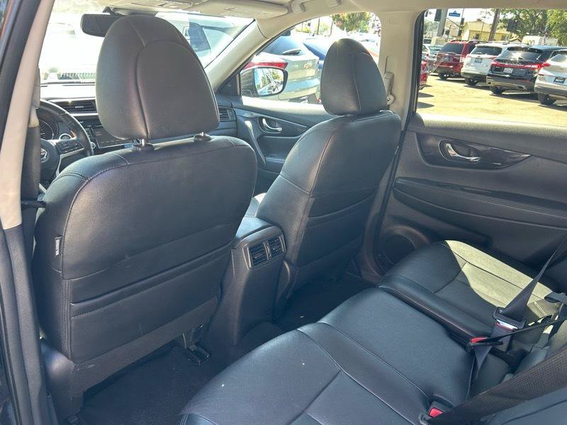 Used 2018 Nissan Rogue SL w/ Premium Package FWD image 14