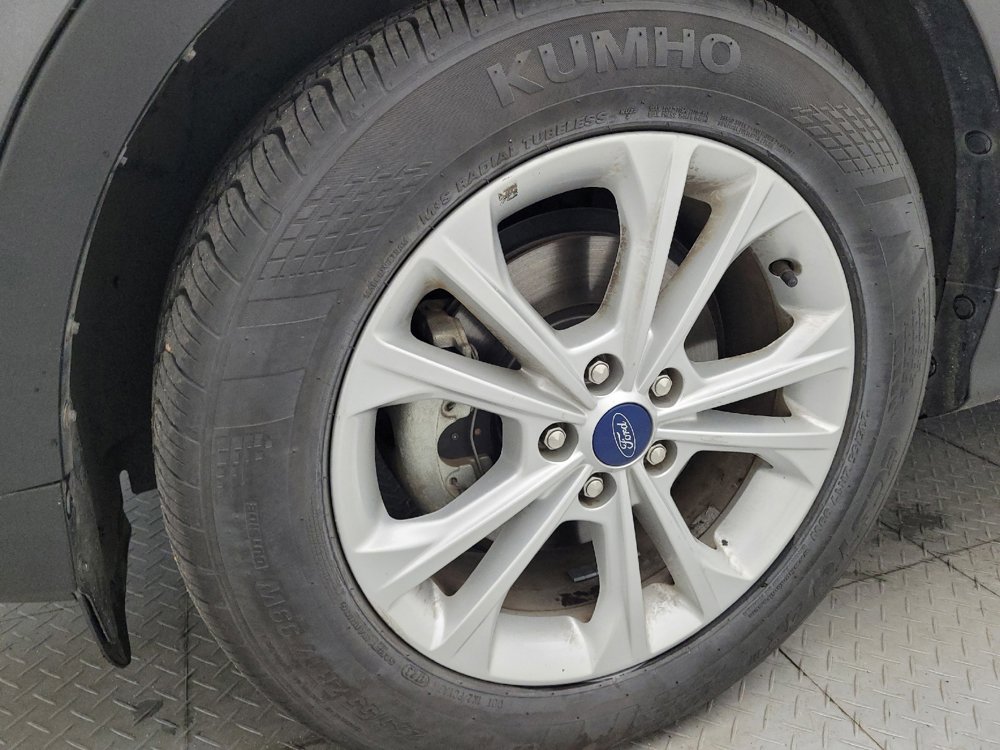 Used 2019 Ford Escape SE FWD image 31