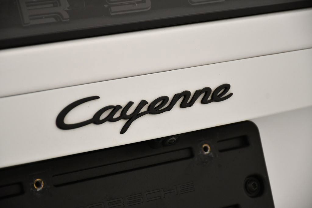Used 2023 Porsche Cayenne image 11