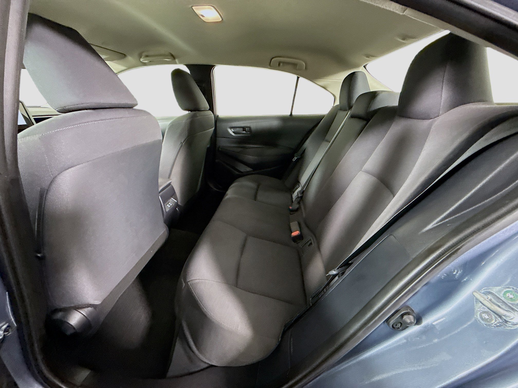 Used 2025 Toyota Corolla LE w/ Convenience Package FWD image 25
