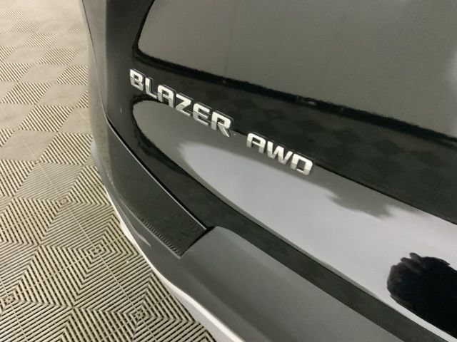 Used 2025 Chevrolet Blazer LT AWD/4WD image 13