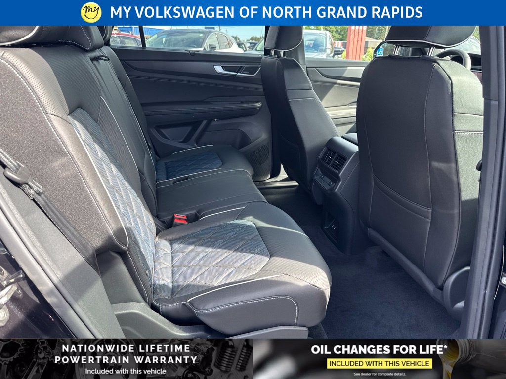 New 2026 Volkswagen Atlas Cross Sport SEL Premium R-Line AWD/4WD image 23
